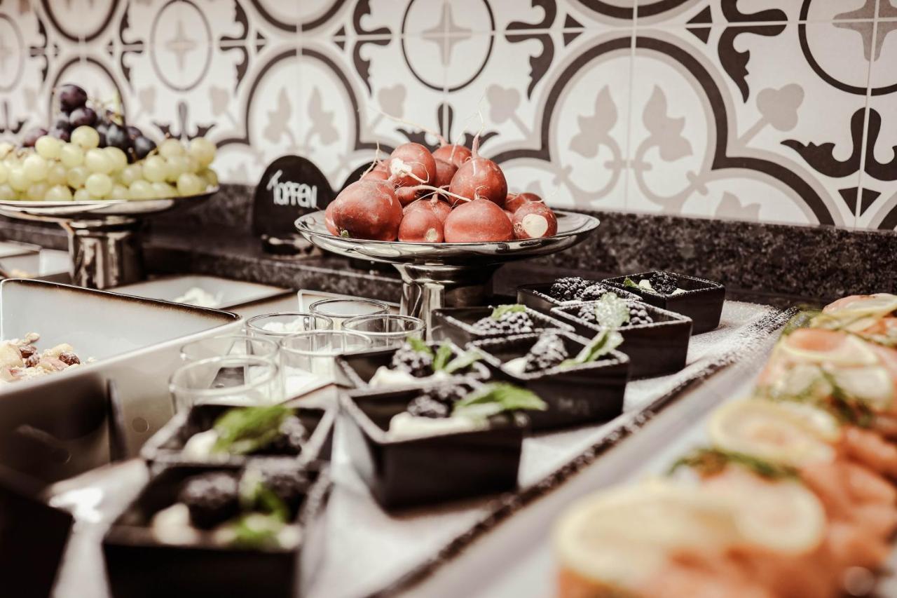 Hotel St. Georg Zum See Маурах Екстериор снимка