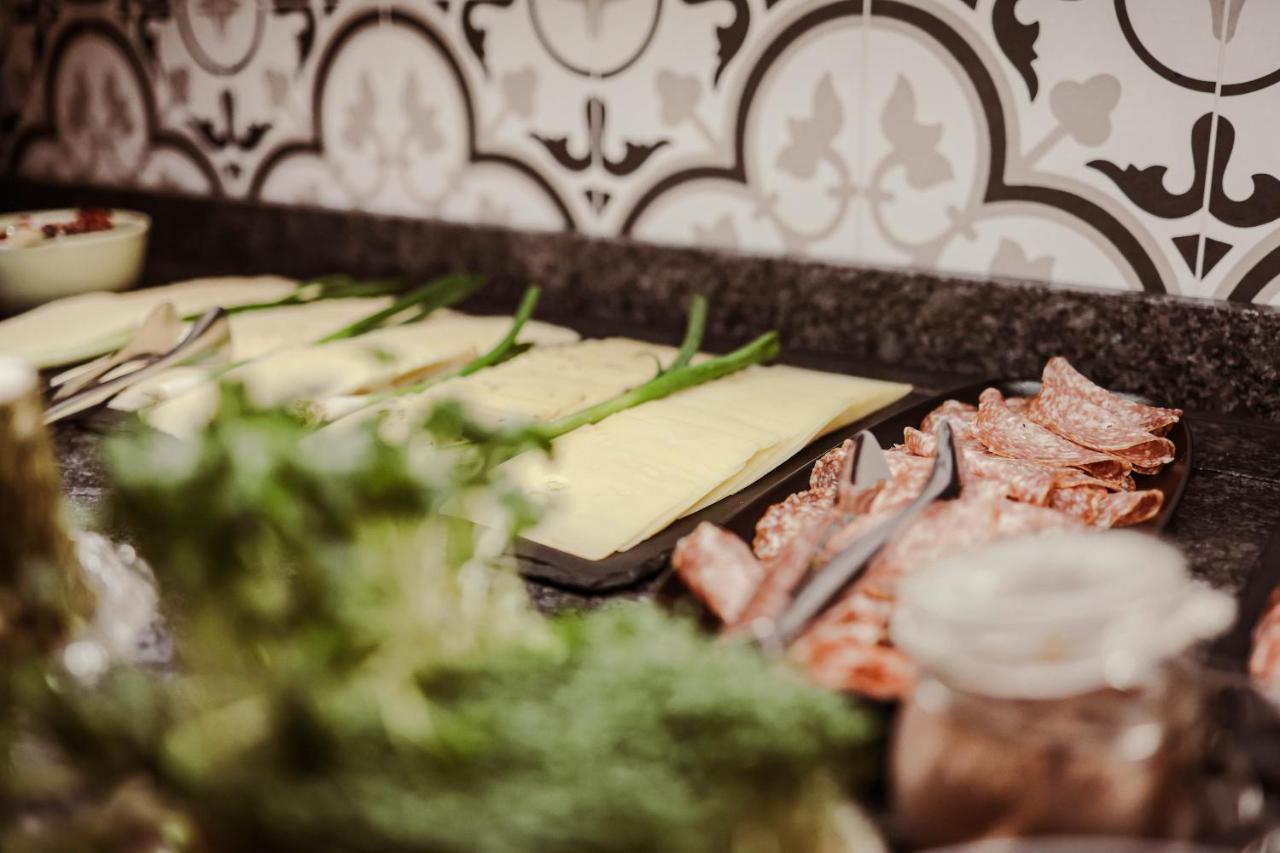Hotel St. Georg Zum See Маурах Екстериор снимка